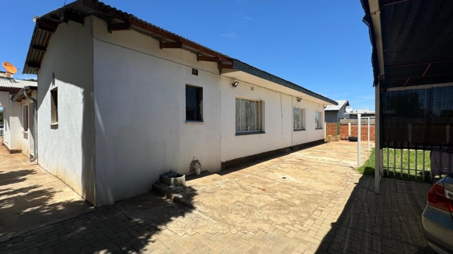 3 Bedroom Property for Sale in Verwoerdpark Northern Cape